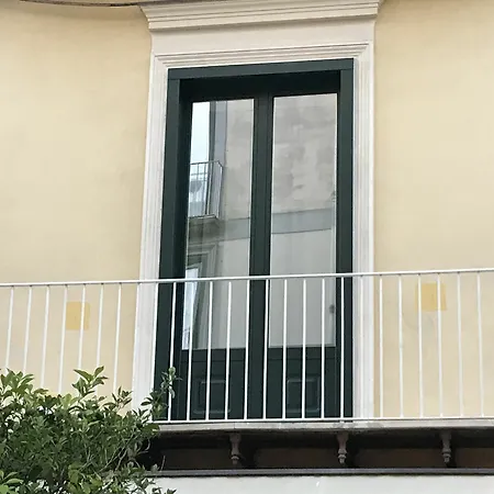 Rosa Magra Σορέντο